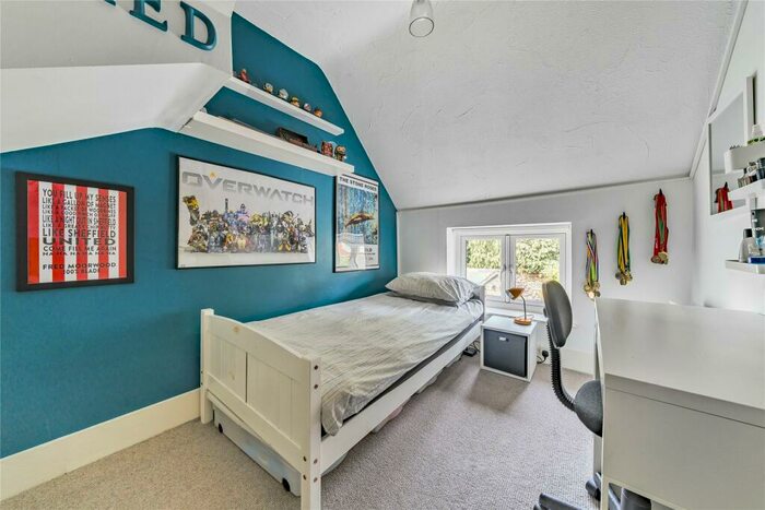 3 Bedroom Terraced House For Sale In Ripley, Surrey, GU23