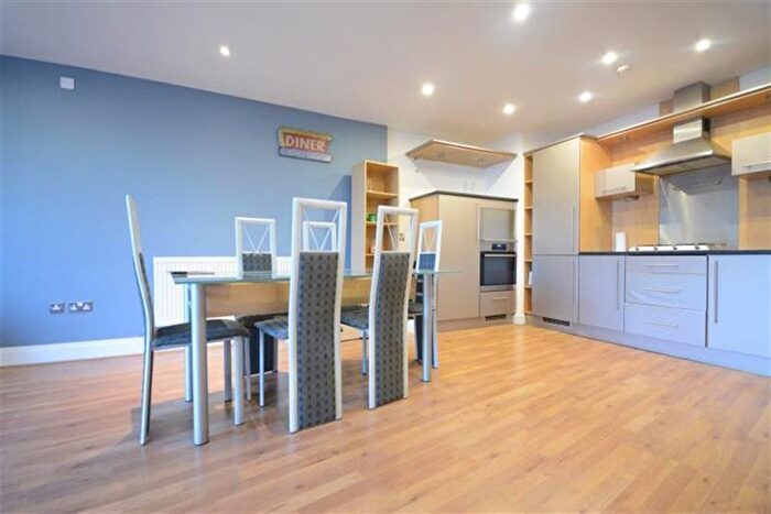 2 Bedroom Flat To Rent In The Point, Bellar Gate, Lace Market, NG1