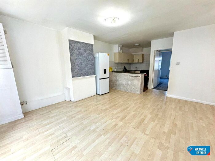 1 Bedroom Maisonette To Rent In Langley Road, Watford, WD17