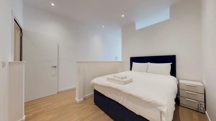 Studio To Rent In Riverbank Way, Brentford, TW8