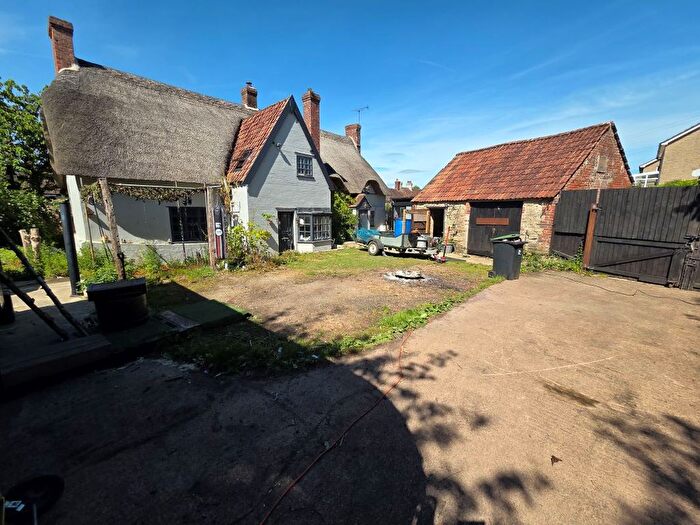 4 Bedroom Cottage For Sale In Barton Farmhouse, Newton, Sturminster Newton, Dorset, DT10