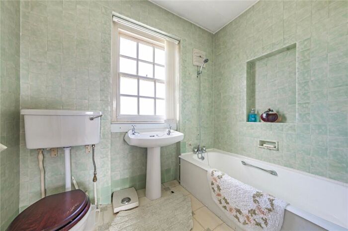 3 Bedroom Detached House For Sale In Presburg Road, New Malden, KT3