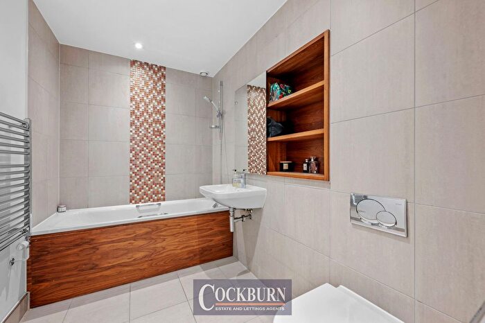 2 Bedroom Flat For Sale In Meadowside, Kidbrooke Village, SE9
