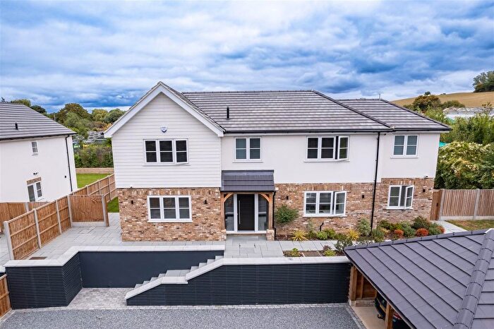 5 Bedroom Detached House For Sale In Cedar Lodge, Mott Street, High Beach, E4