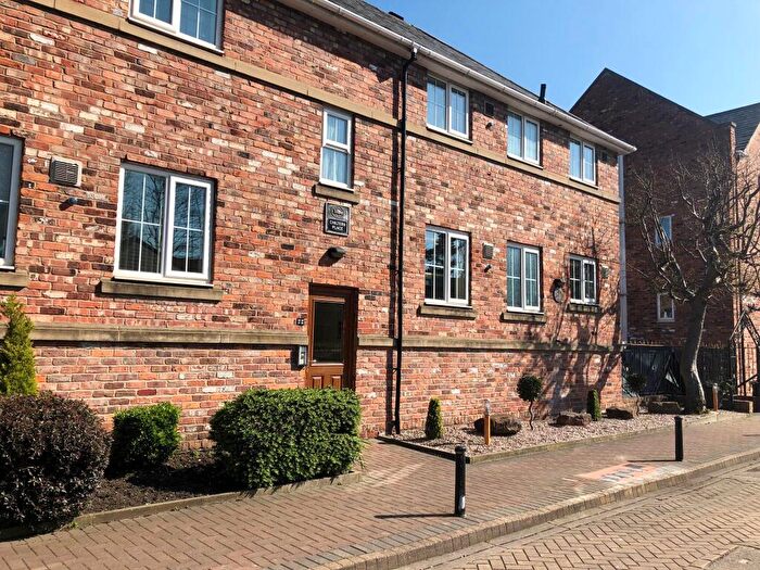 2 Bedroom Apartment To Rent In Chiltern Place, Dock Street, CH65