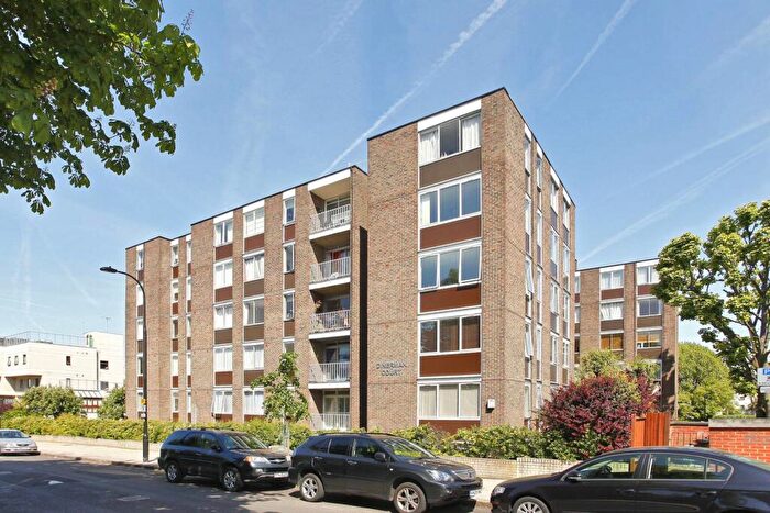 2 Bedroom Flat To Rent In Dinerman Court, St John's Wood, London, NW8