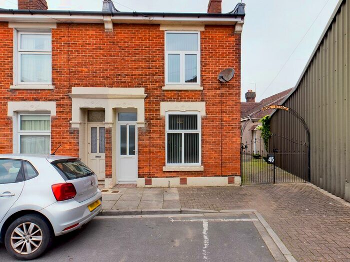 2 Bedroom End Of Terrace House To Rent In Manor Park Avenue, Copnor, Portsmouth, PO3