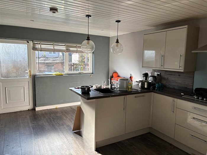 3 Bedroom Terraced House For Sale In Esk Drive, Livingston, EH54