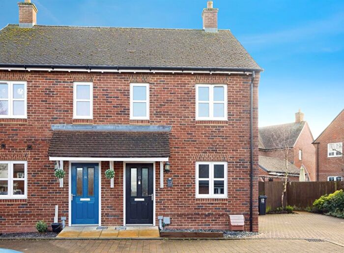 3 Bedroom End Of Terrace House For Sale In Eyres Road, Amesbury, Salisbury, SP4