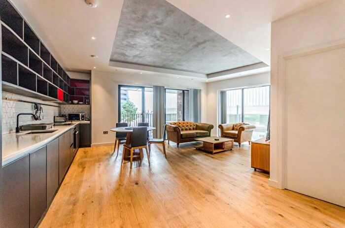 1 Bedroom Flat To Rent In Modena House, Tower Hamlets, London, E14