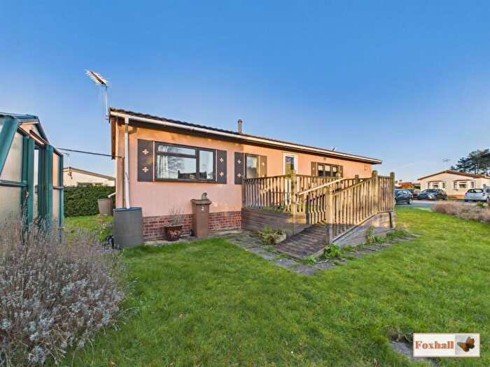 2 Bedroom Park Home For Sale In Foxhall Road, Rushmere St. Andrew, Ipswich, IP4