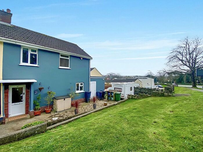 3 Bedroom Semi Detached House For Sale In Pilton Lawn, Barnstaple, Devon, EX31
