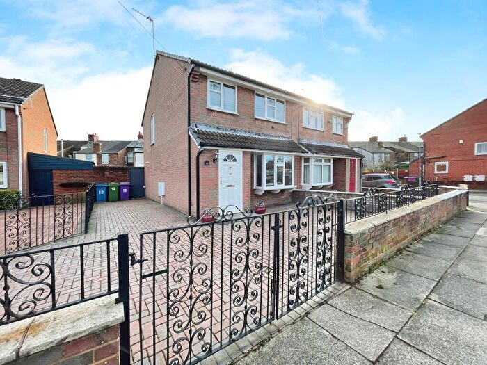 3 Bedroom Semi-Detached House For Sale In Tweed Close, Liverpool, L6