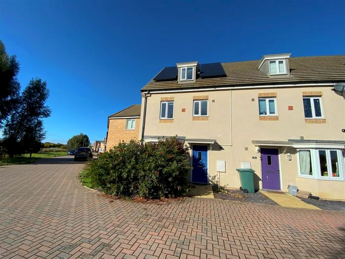 4 Bedroom Property To Rent In Hercules Way, Peterborough, PE2