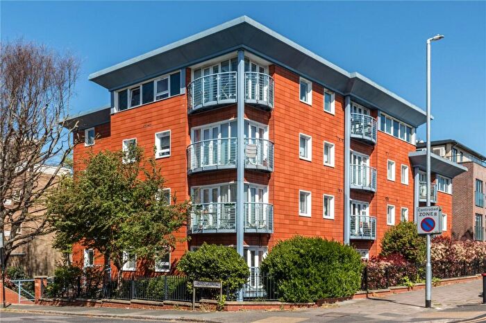 1 Bedroom Apartment For Sale In Lansdowne Road, Hove, East Sussex, BN3