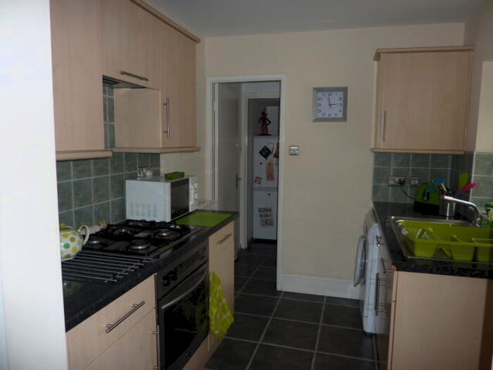 2 Bedroom Flat To Rent In Grantham Road, Sandyford., NE2