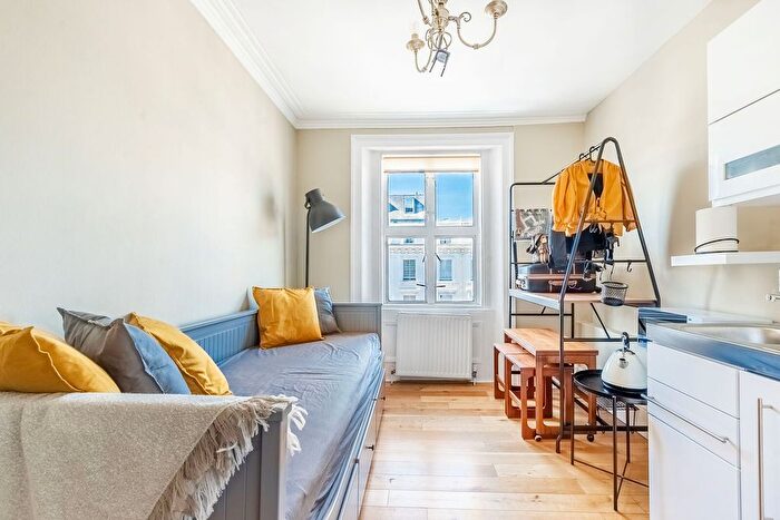Studio To Rent In Belgrave Road, Pimlico, London, SW1V