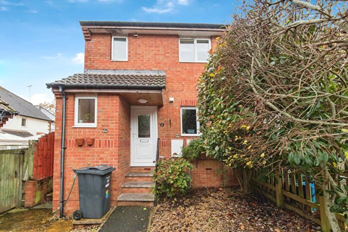 5 Bedroom Semi-Detached House For Sale In Lovering Close, Exmouth, Devon, EX8