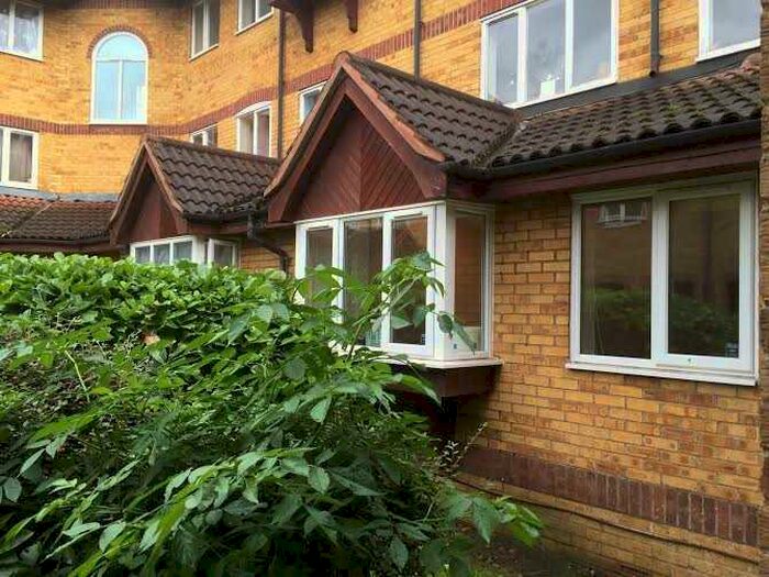 1 Bedroom Maisonette To Rent In Cook Square, Erith, DA8