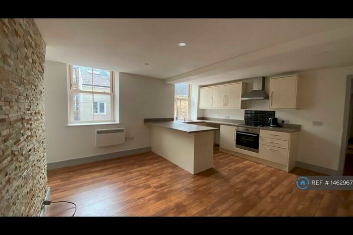 1 Bedroom Flat To Rent In Dugdale Street, Burnley, BB11