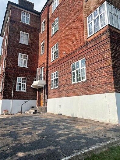 2 Bedroom Flat To Rent In Kings Drive, Wembley, HA9