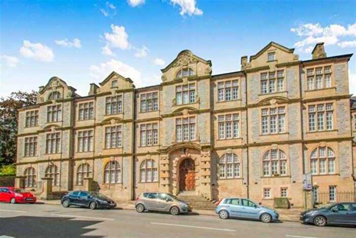 1 Bedroom Flat For Sale In Pentonville, Newport, NP20