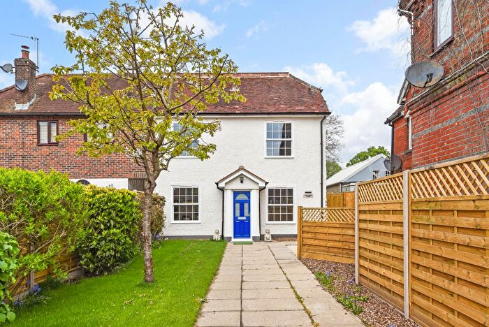 4 Bedroom Detached House To Rent In The Square, Wickham, Fareham, PO17