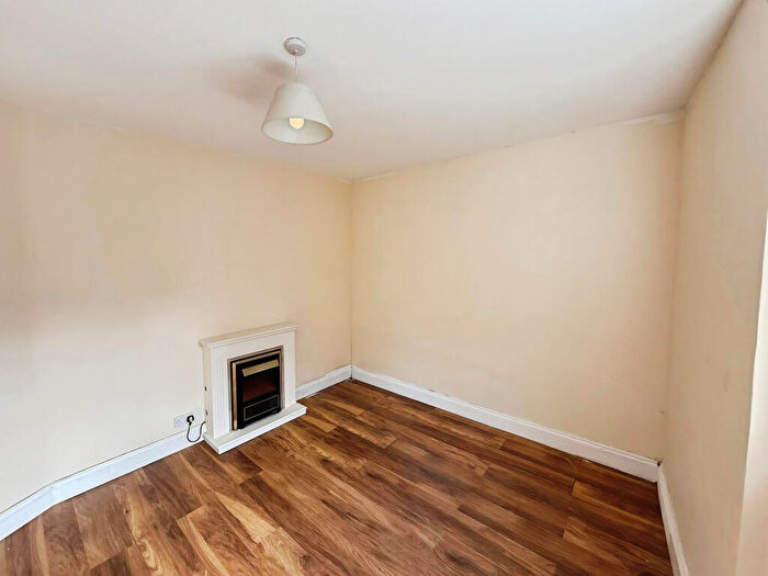 7 Bedroom Flat To Rent In Westwood Lane, Sidcup, Kent, DA15