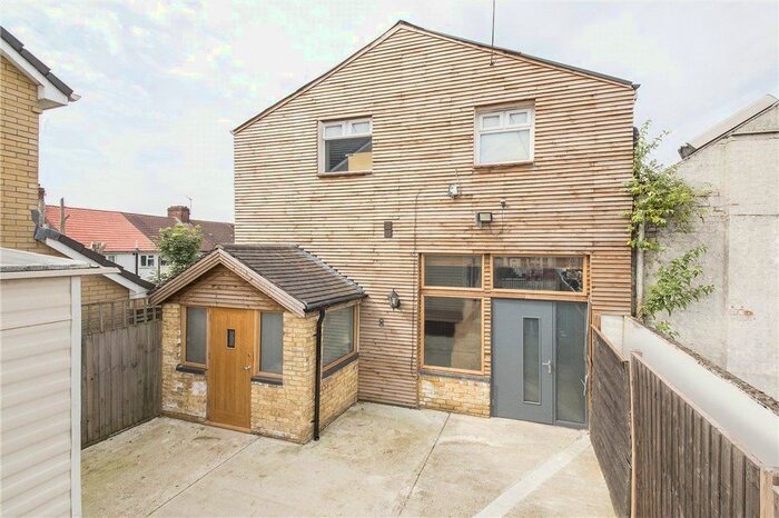 1 Bedroom Flat To Rent In Bert Road, Thornton Heath, CR7