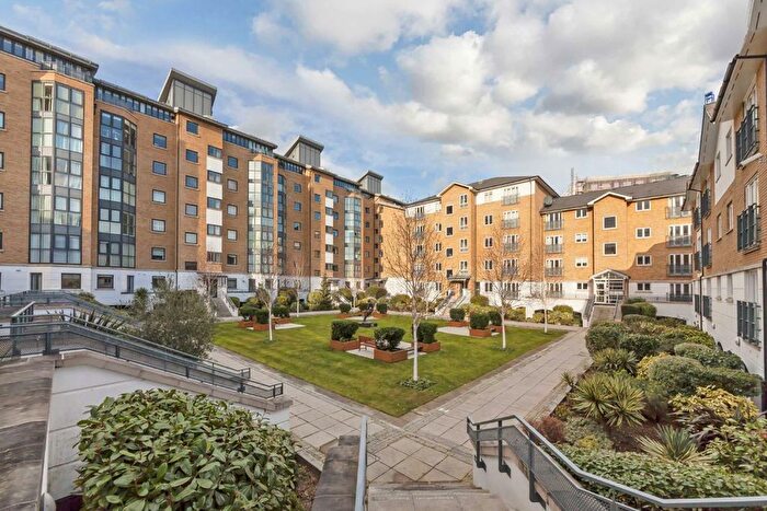 2 Bedroom Flat To Rent In Cotton Row, London, SW11