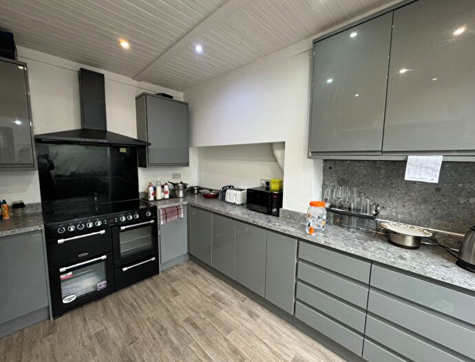 7 Bedroom House To Rent In Borrowdale Road, Liverpool, L15
