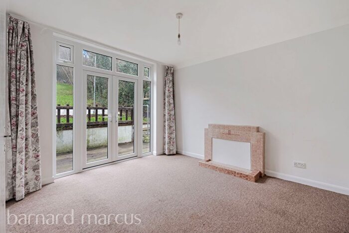 3 Bedroom Property To Rent In Mead Way, Old Coulsdon, Coulsdon, CR5