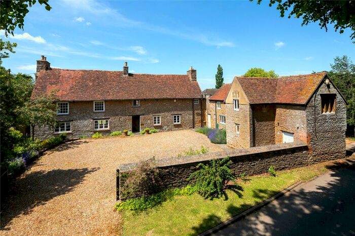 5 Bedroom Detached House For Sale In Manor Road, Staverton, Daventry, Northamptonshire, NN11
