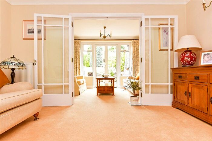 4 Bedroom Semi-Detached House For Sale In Coopers Green, Uckfield, East Sussex, TN22