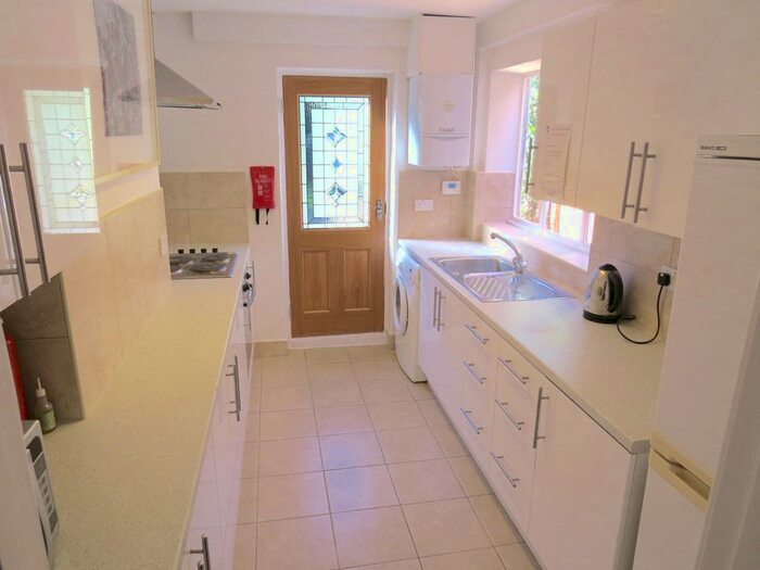 3 Bedroom End Of Terrace House To Rent In East End Road, East Finchley N2