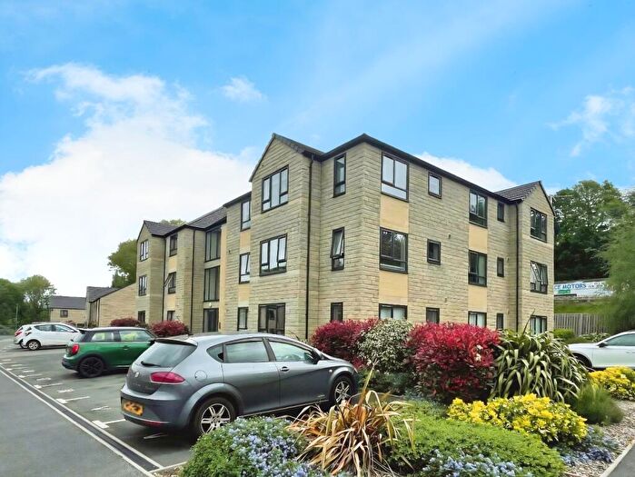 1 Bedroom Apartment For Sale In Cambridge House, Beck View Way, Shipley, BD18