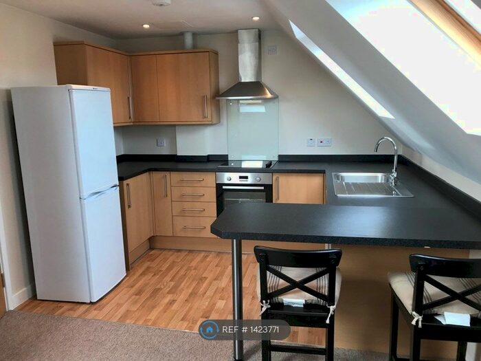 1 Bedroom Flat To Rent In Capstone Road, Bournemouth, BH8