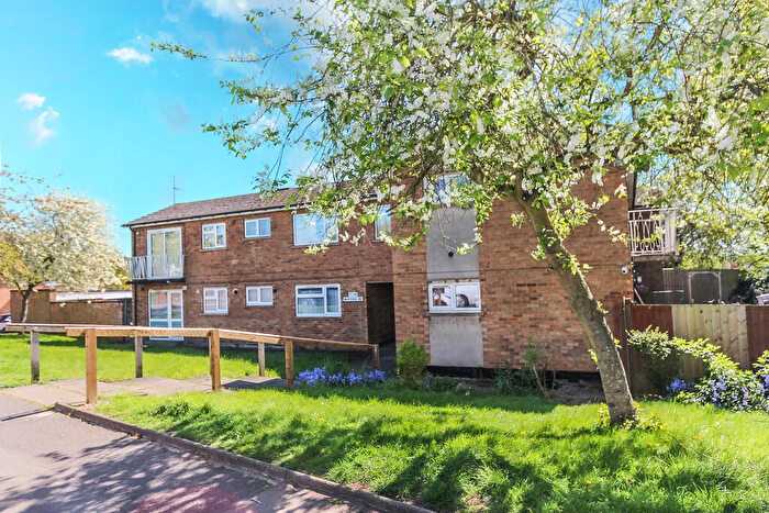 2 Bedroom Apartment For Sale In Westfield Road, Wellingborough, NN8
