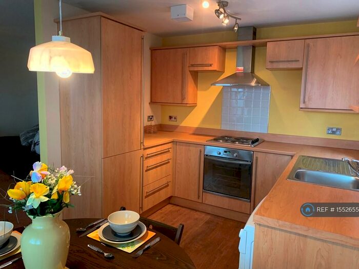 2 Bedroom Flat To Rent In Grangefield Court, Doncaster, DN4