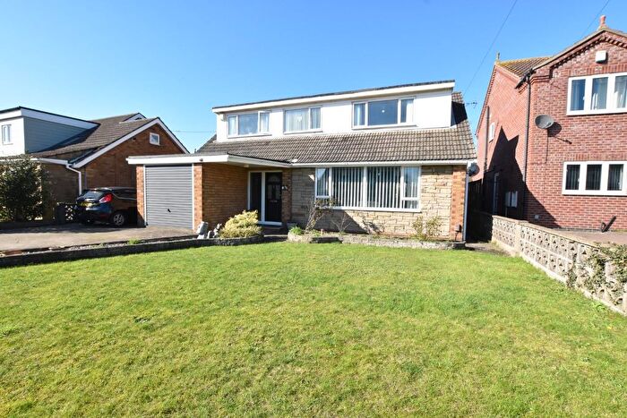 3 Bedroom Detached House For Sale In Moorwell Road, Scunthorpe, DN17