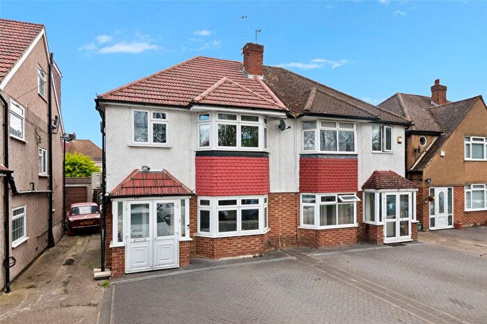 3 Bedroom Semi Detached House For Sale In Vine Close, West Drayton, UB7