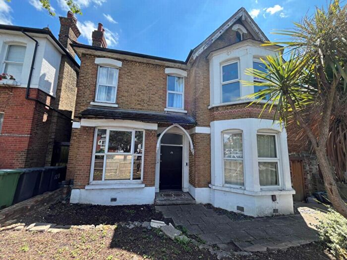 2 Bedroom Flat To Rent In Mayow Road, Sydenham, SE26