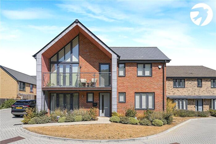 4 Bedroom Detached House For Sale In Thomas Drive, Castle Hill, Ebbsfleet Valley, Swanscombe, DA10