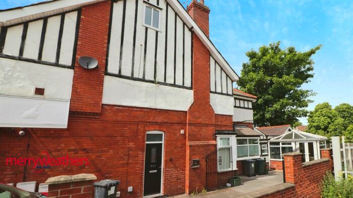 3 Bedroom Flat To Rent In Flat A Bawtry Road, Bessacarr, Doncaster, DN4