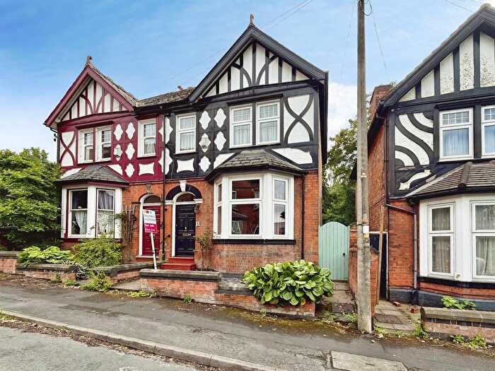 5 Bedroom Semi Detached House For Sale In Lime Avenue, Derby, DE1