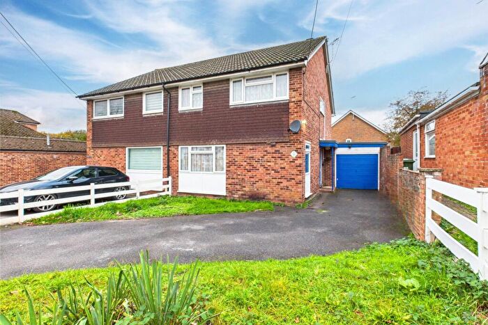 4 Bedroom Semi-Detached House For Sale In New Road, Sandhurst, Berkshire, GU47