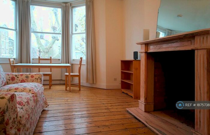 3 Bedroom Flat To Rent In Fordwych Road, London, NW2