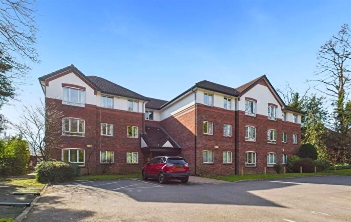 1 Bedroom Flat For Sale In Edge Lane, Manchester, M32