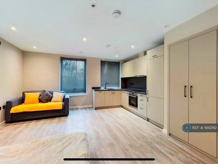 Studio To Rent In Unit, Lower Earley, Reading, RG6