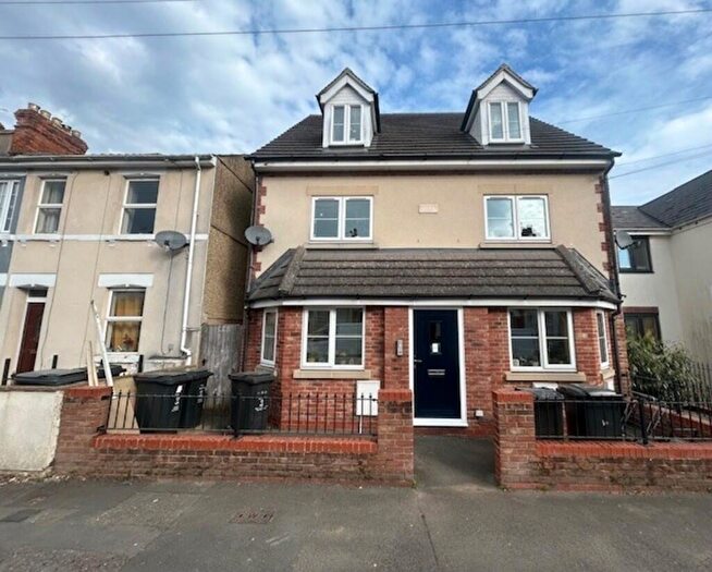 2 Bedroom Apartment For Sale In Dixon Street, Swindon, SN1